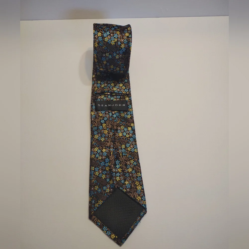 Sean John Floral Patterned Silk Tie in Blue and Brown